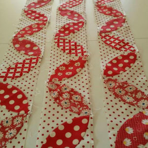 Curved piecing border strips